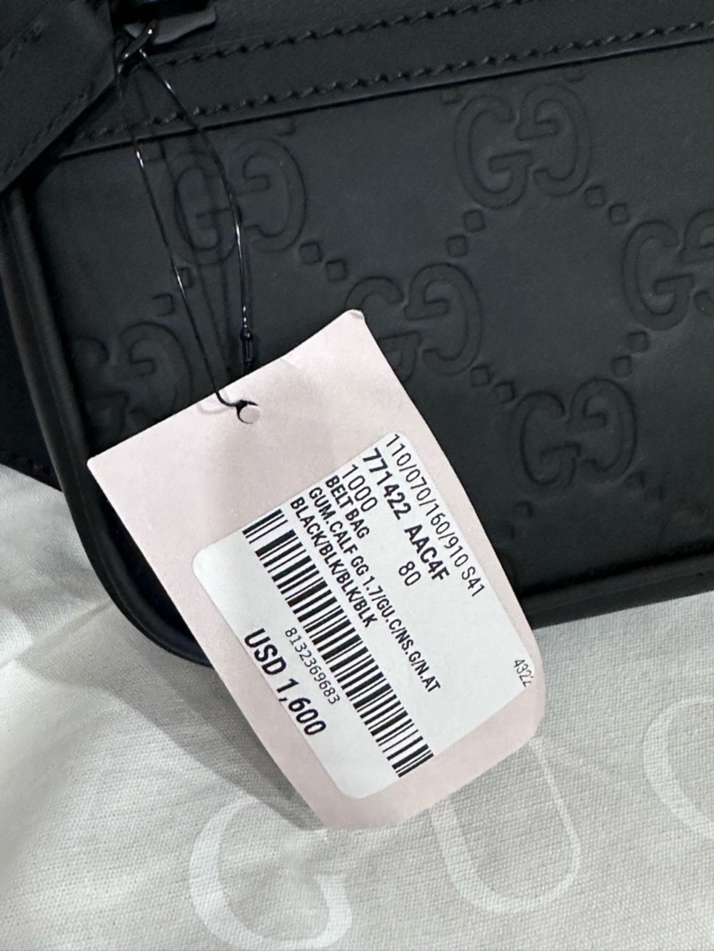 GUCCI RUBBER EFFECT GG BELT BAG - Picture 6 of 11
